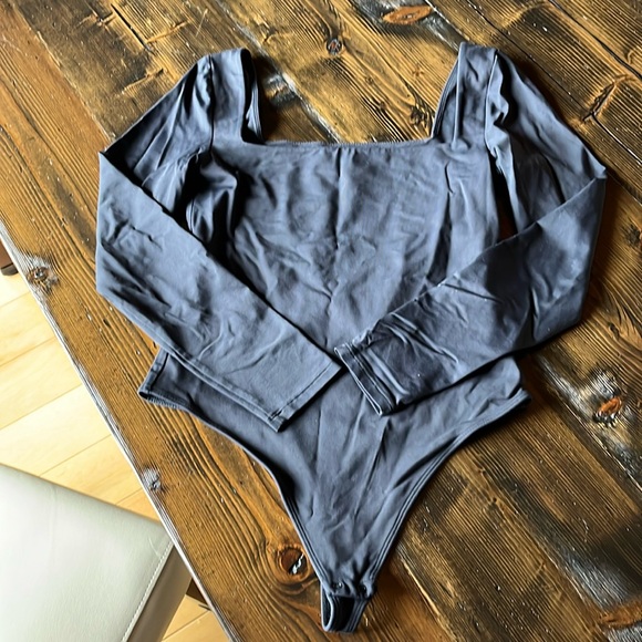 Babaton Long Sleeve Bodysuit - Picture 1 of 4